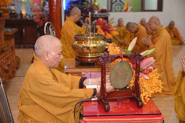 Holding Pravaranà Ceremony of the Director Board (DB) of Hoc Mon district's Vietnam Buddhist Sangha (VBS)
